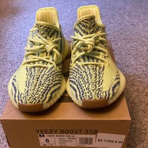 Frozen Yellow Yeezy Boost 350 size 6